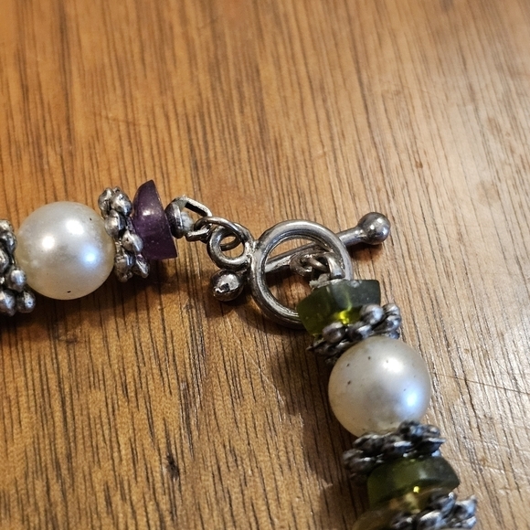 Beaded mixed faux pearl multicolored necklace and fish hook earrings set - Picture 5 of 7